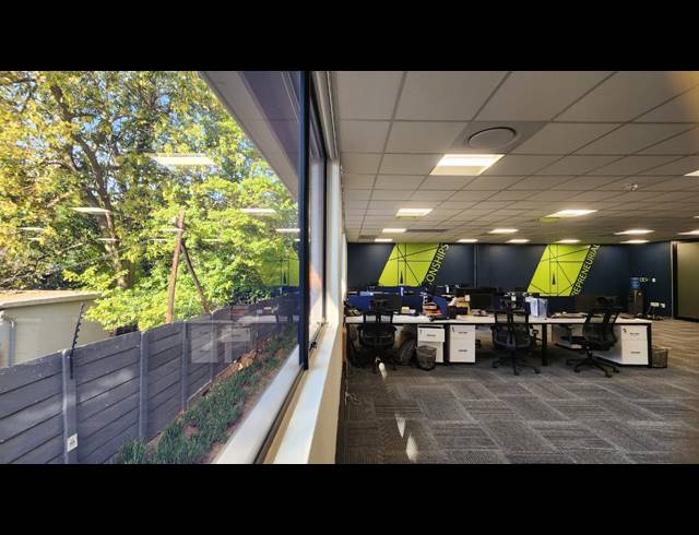 422M² OFFICE FOR SALE IN HOUGHTON ESTATE